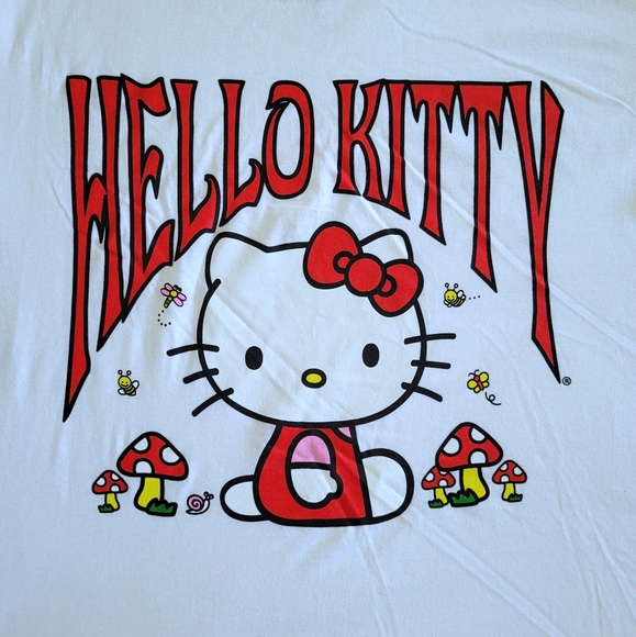 Hello👋 Kitty🐈 By Sanrio Tee👕 - NWOT - Picture 7 of 10